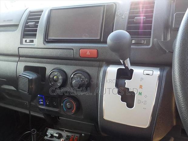 Toyota Hiace GL AMBULANCE 2021