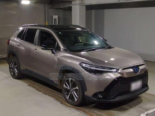Toyota Corolla Cross z leather full load 2022