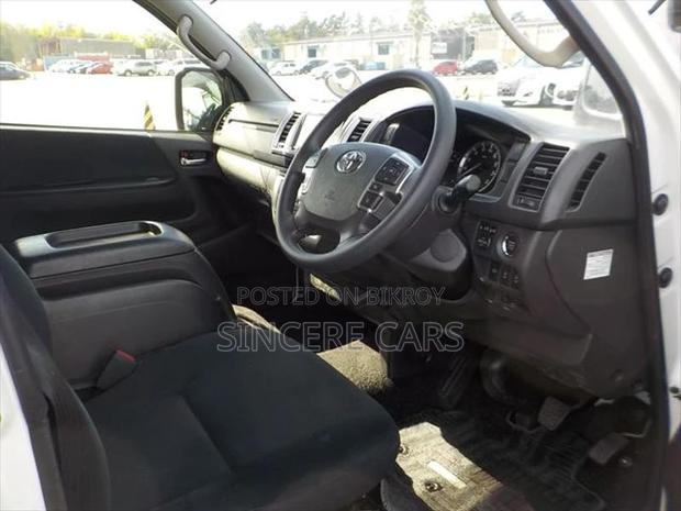 Toyota Hiace SUPER GL LED 2DR PWR 2022