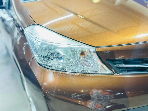 Toyota Vitz Jewela Push Brown 2011