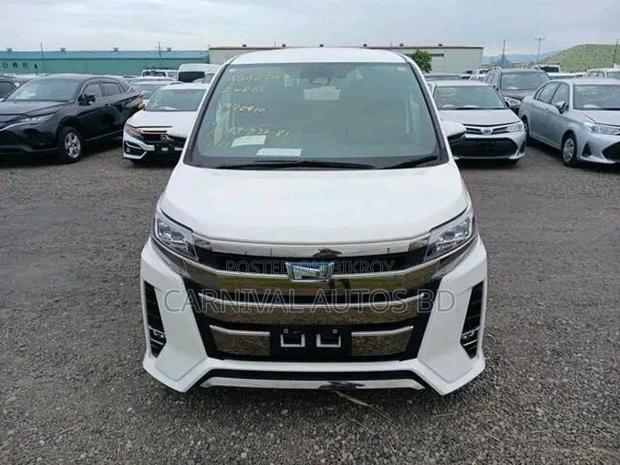 Toyota Noah SI WXB HYBRID 2021