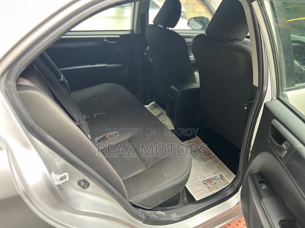 Toyota Axio EX PKG SILVER / 2020