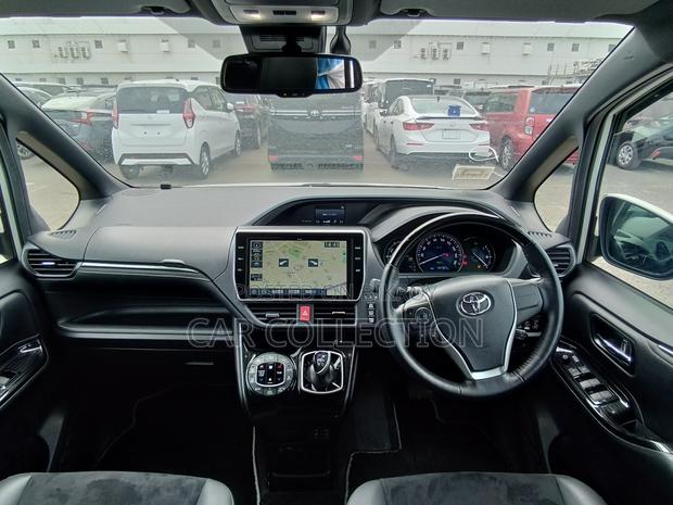 Toyota Esquire gi 2020