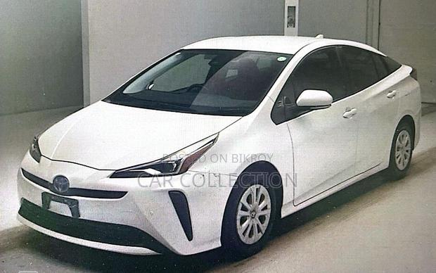 Toyota Prius S Safety 2021