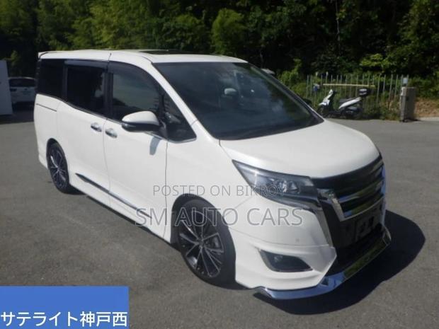 Toyota Esquire Petrol Gi Sunroof 2021