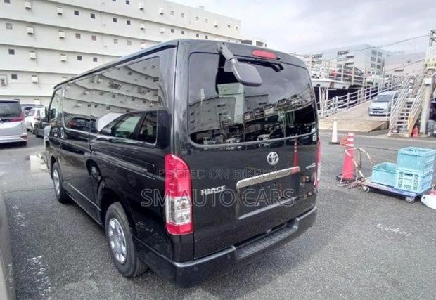 Toyota Hiace Super GL Dark Prime2 2020