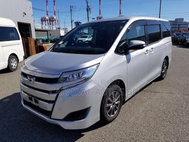 Toyota Noah X PACKAGE HYBRID 2020