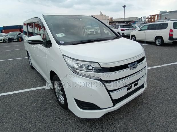 Toyota Noah X Package 2020