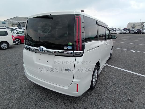 Toyota Noah X Package 2020
