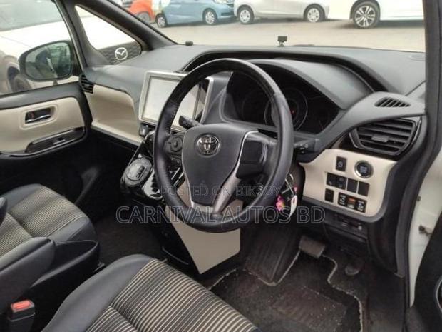 Toyota Noah SI WXB NON HYBRID 2021