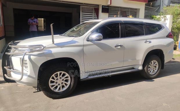 Mitsubishi Pajero Sport 7Seat Sunroof 2019