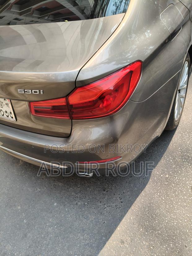BMW 530i BROWNE 2017