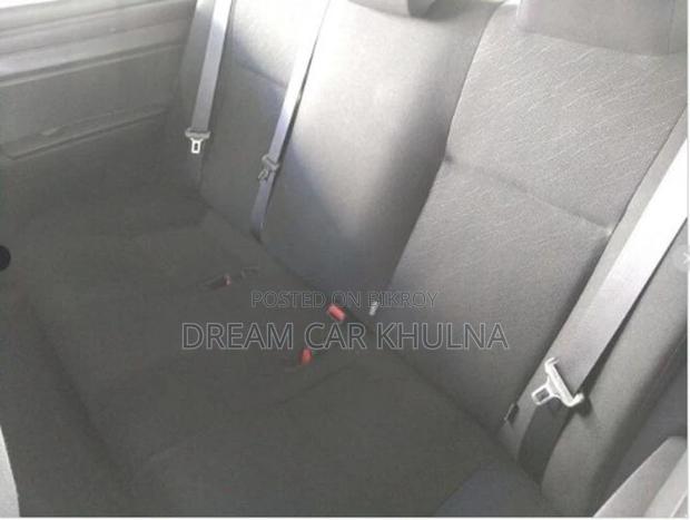 Toyota Axio EX HYBRID WHITE 2021
