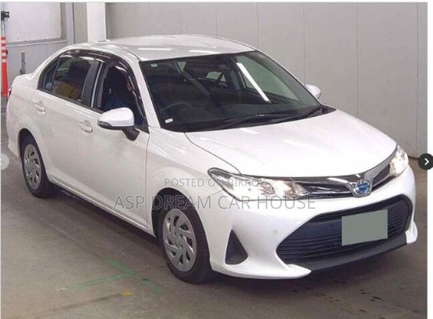 Toyota Axio EX HYBRID WHITE 2021