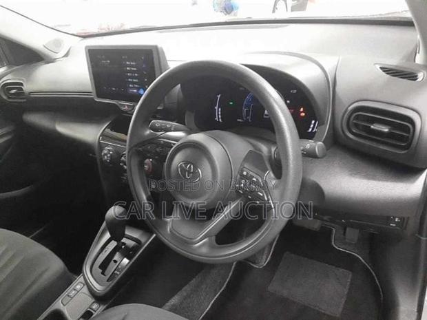 Toyota Yaris Cross hybrid 2021