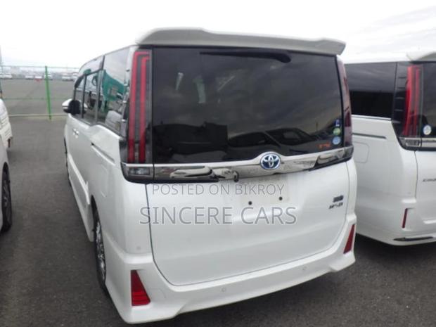 Toyota Noah SI WXB HYB 4POINT 2020