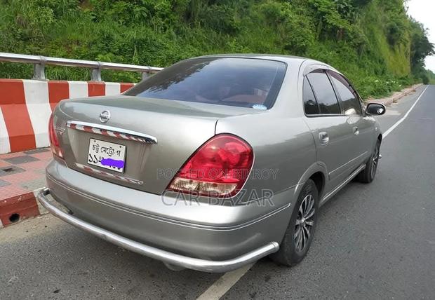 Nissan Bluebird Sylphy Golden 1.5L 2006