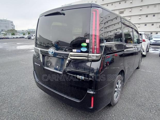 Toyota Esquire GI PREMIUM PURPLE 2020