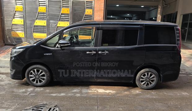 Toyota Esquire 2DOOR POWER PUSH HV 2020