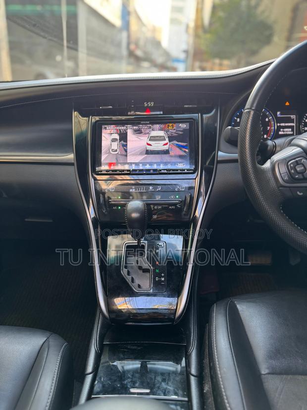Toyota Harrier PREMIUM NON HV 2020