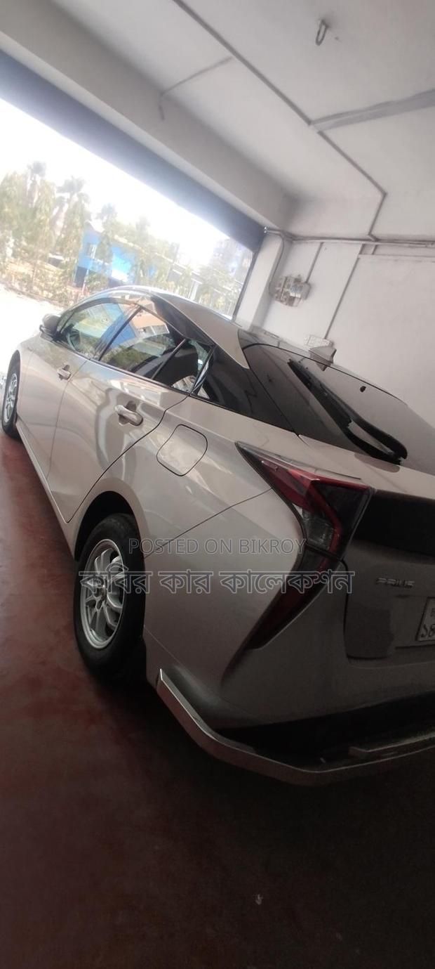 Toyota Prius hybrid 2018