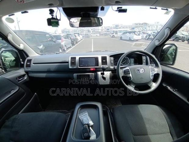 Toyota Hiace SUPER GL DARK PRIME 2022
