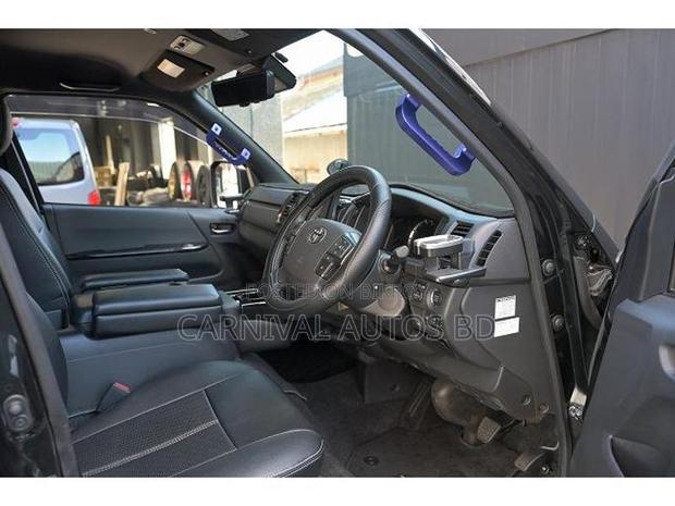 Toyota Hiace SUPER GL DARK PRIME 2021