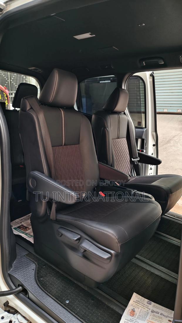 Toyota Noah SZ 2022
