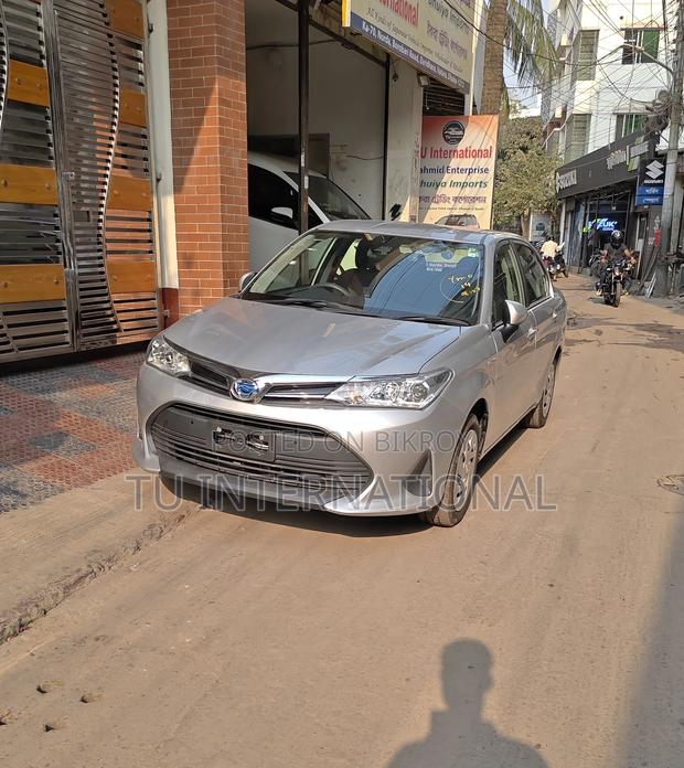 Toyota Axio PUSH EX HYBRID 2020