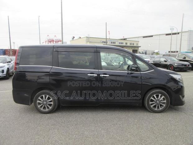 Toyota Esquire GI premium edition 2021