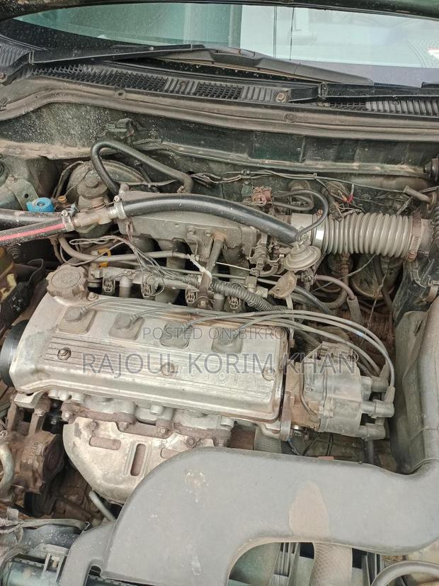 Toyota Corsa . 1996