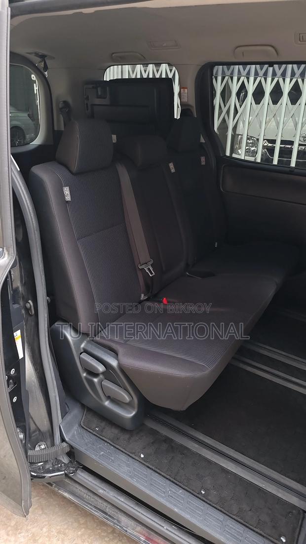 Toyota Noah NON HYBRID X PACKAGE 2020