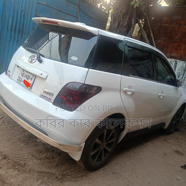 Toyota ist ` 2005