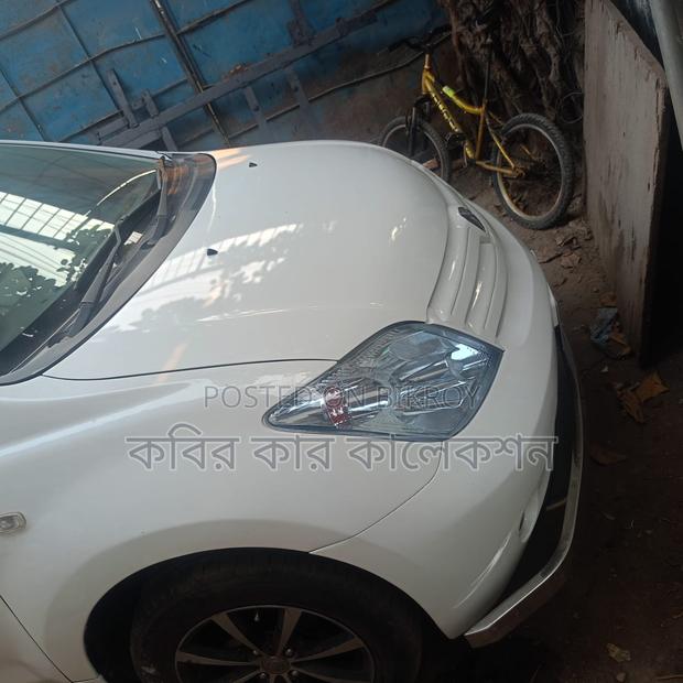 Toyota ist ` 2005