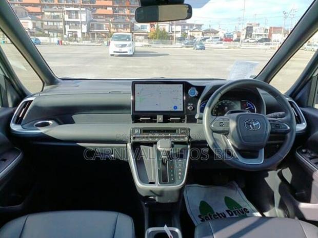 Toyota Noah S-Z PACKAGE HYBRID 2023