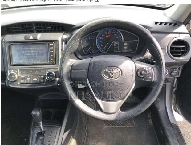 Toyota Axio EX HYBRID 2022