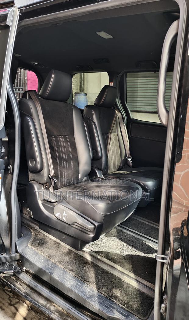 Toyota Esquire GI PREMIUM HYBRID 2020