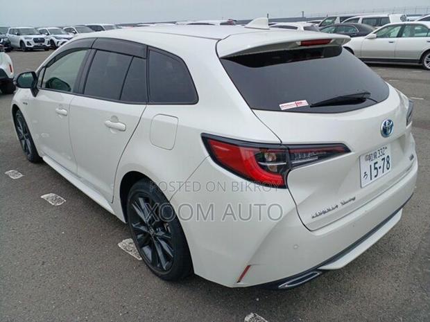 Toyota Corolla TOURING WXB PEARL 2020