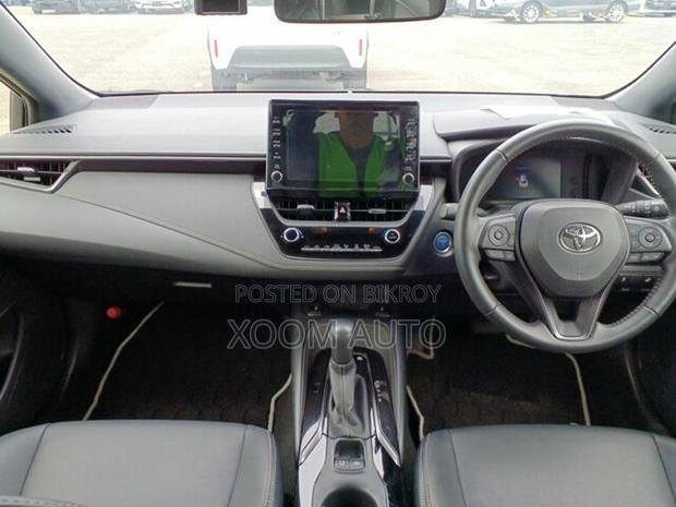 Toyota Corolla TOURING WXB PEARL 2020
