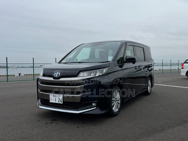 Toyota Noah S-G 2022