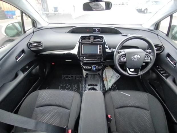 Toyota Prius S 2022
