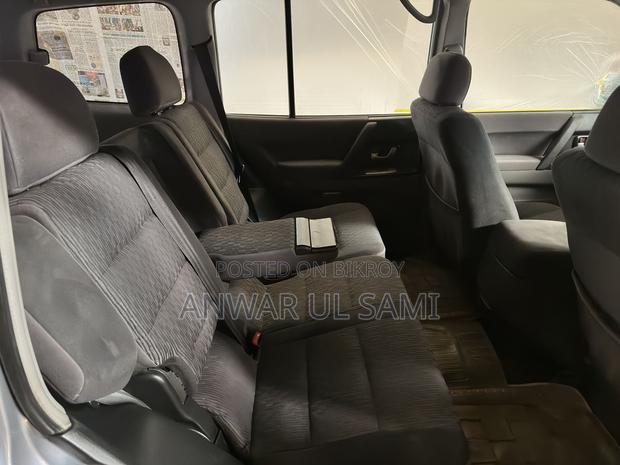 Mitsubishi Pajero 2005