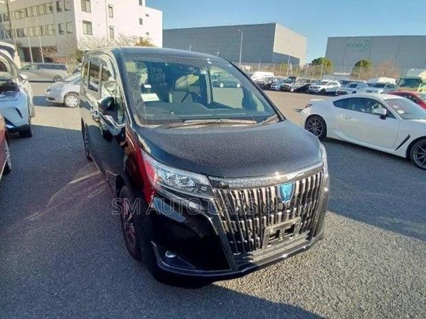 Toyota Esquire Hybrid Gi Premium 2020