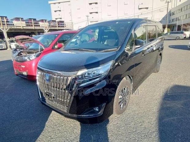 Toyota Esquire Hybrid Gi Premium 2020