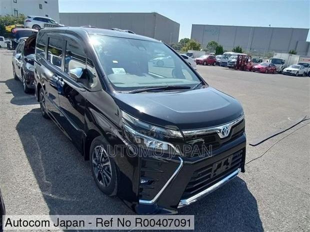 Toyota Voxy ZS KIRAMEKI 2 2020