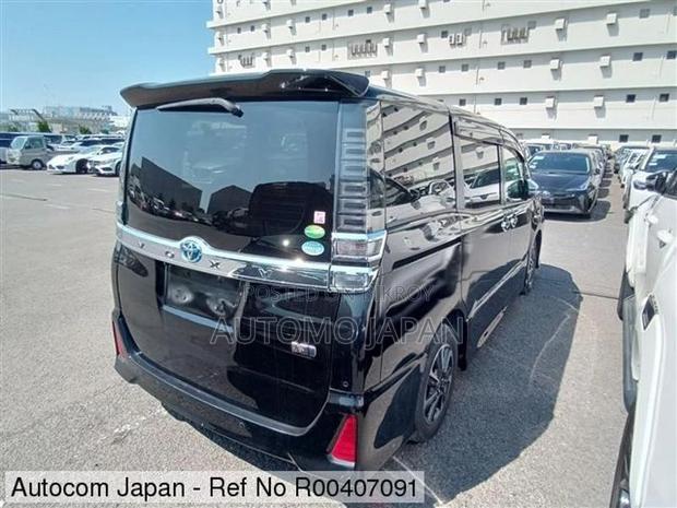 Toyota Voxy ZS KIRAMEKI 2 2020