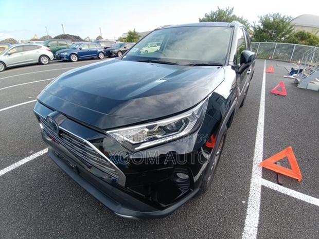 Toyota RAV4 G PKG PEARL COLOR 2020