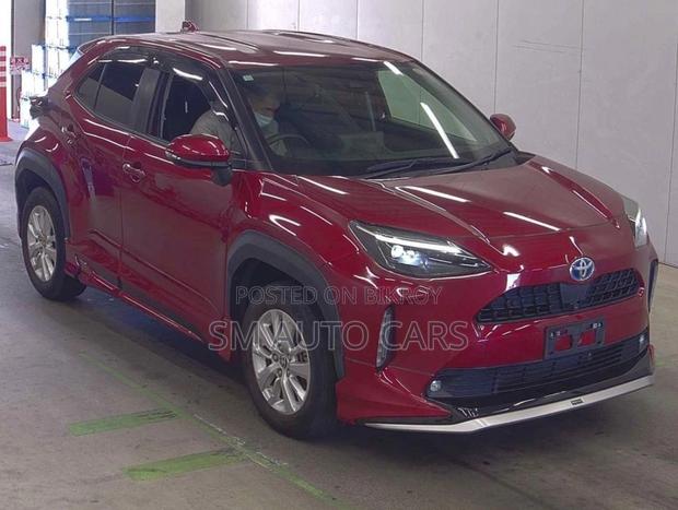 Toyota Yaris Cross G Red 4 Point 2021