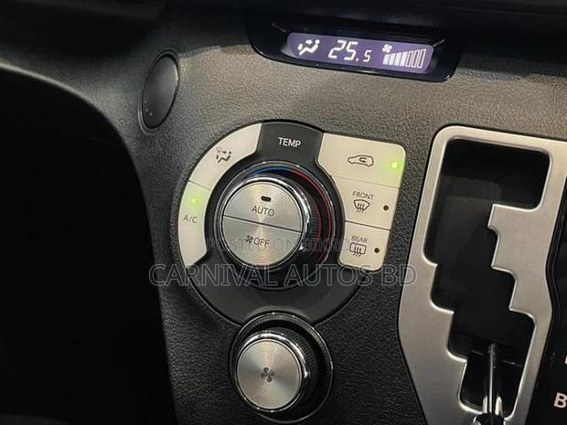 Toyota Sienta HYBRID G CUERO 2021