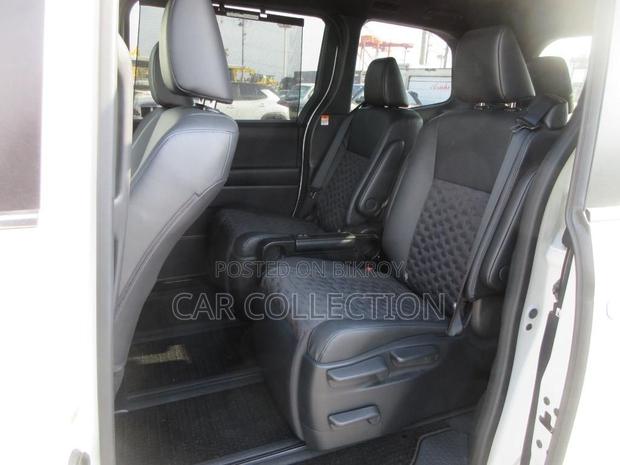 Toyota Voxy S-Z,PKG 36K MIL, 4.5 2022
